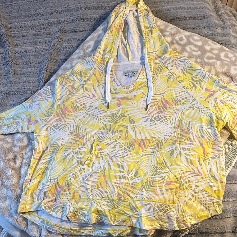 Koolaburra by UGG long sleeve with hood